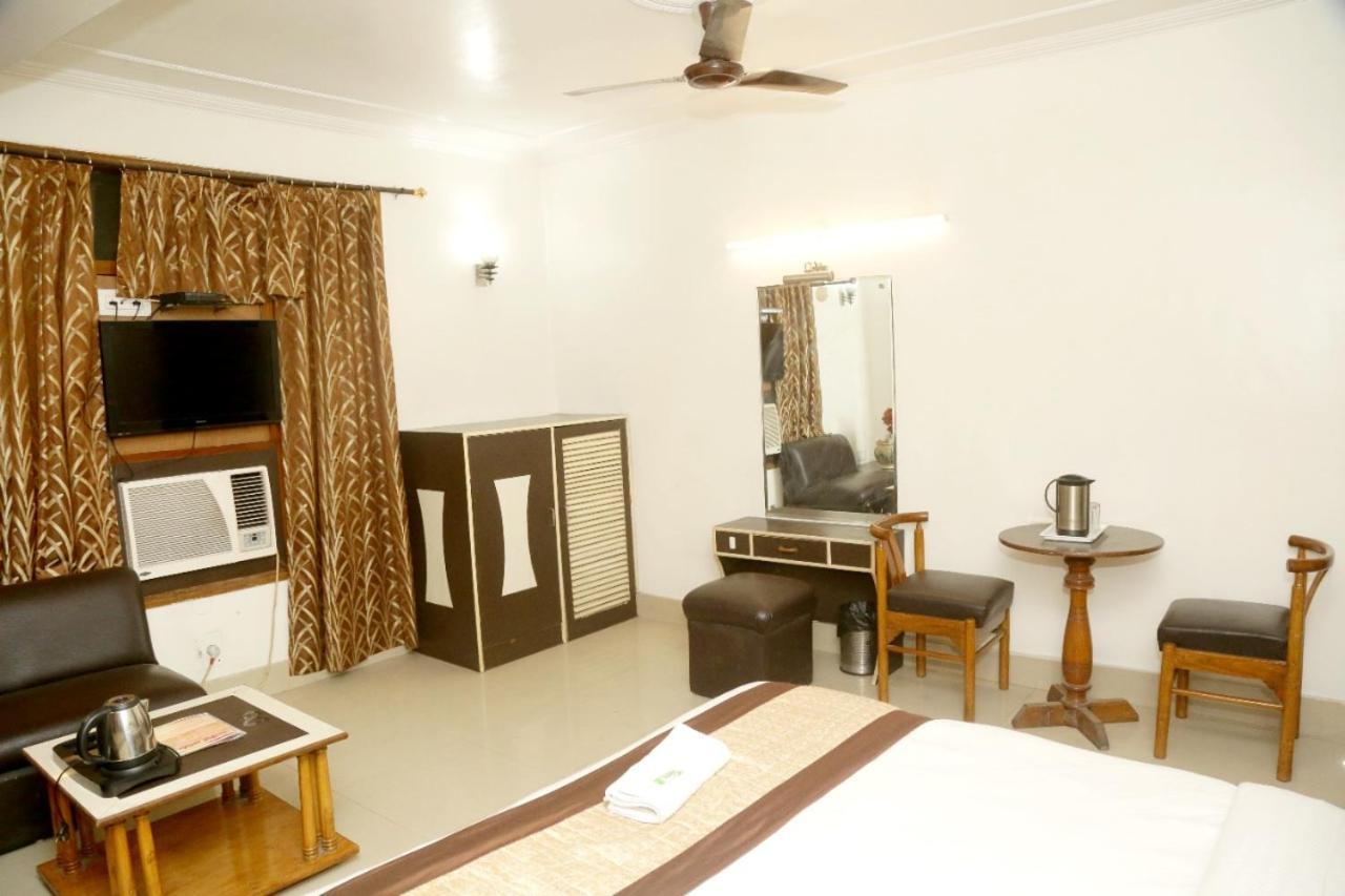Fabhotel India International Near New Delhi Railway Station Exterior photo
