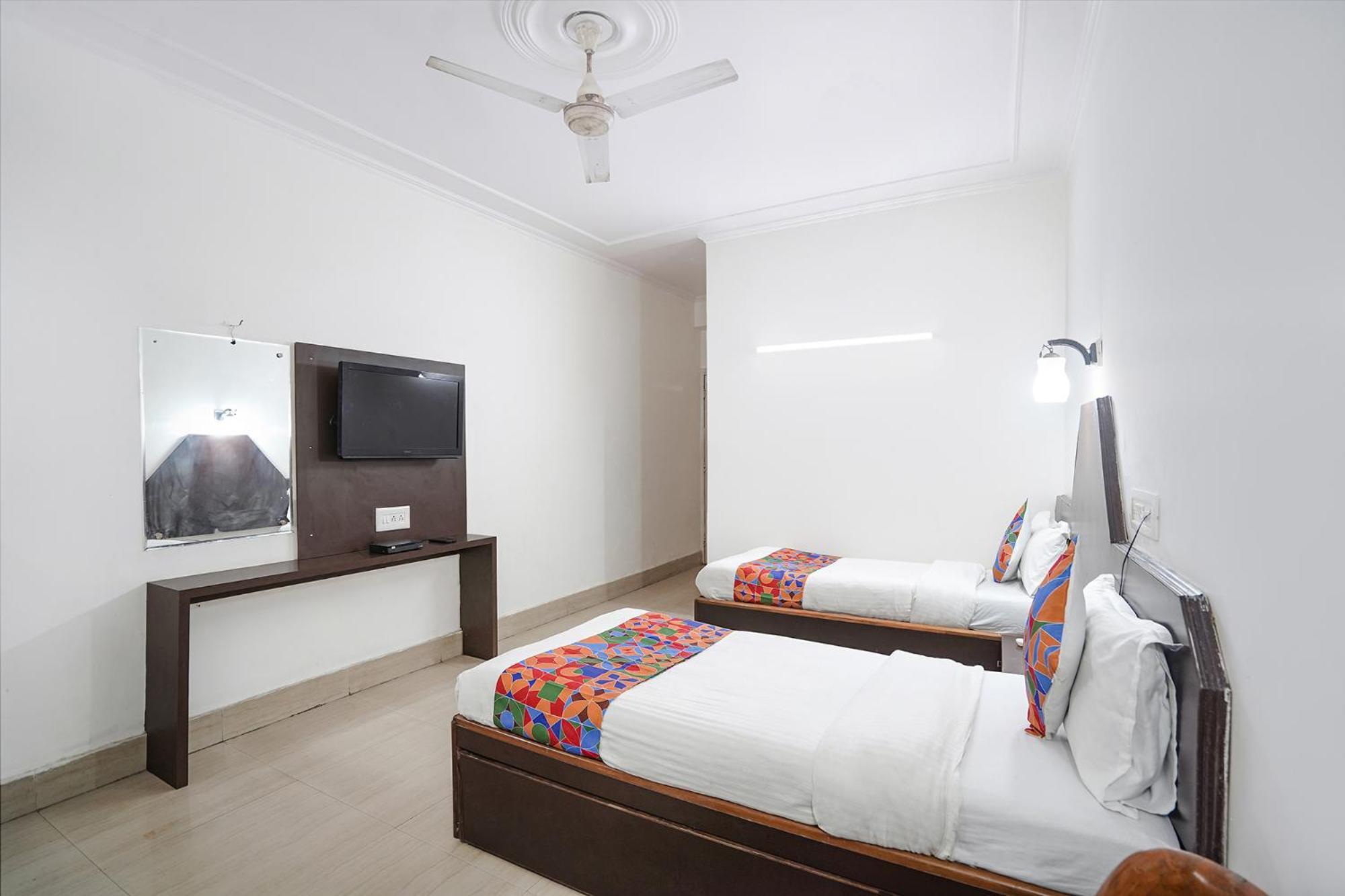 Fabhotel India International Near New Delhi Railway Station Exterior photo